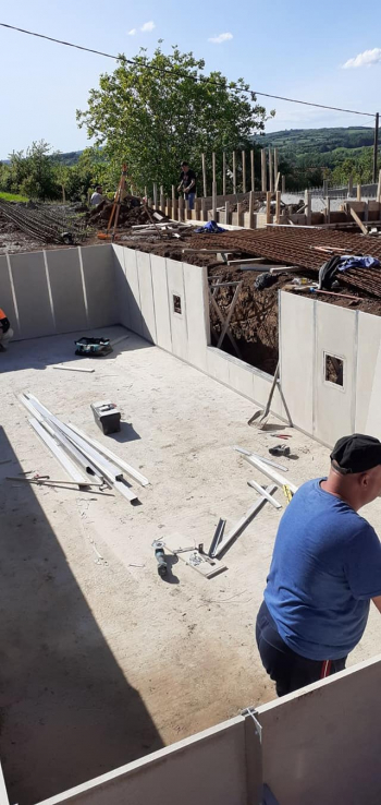 Panelni bazen 101